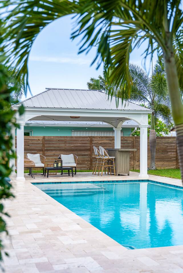 Heated Pool | Golf & Grill Oasis | Sleeps 6