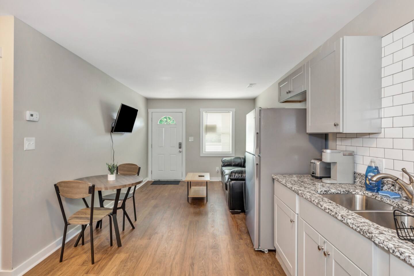 Furnished Apartment Near Redstone Gate 8