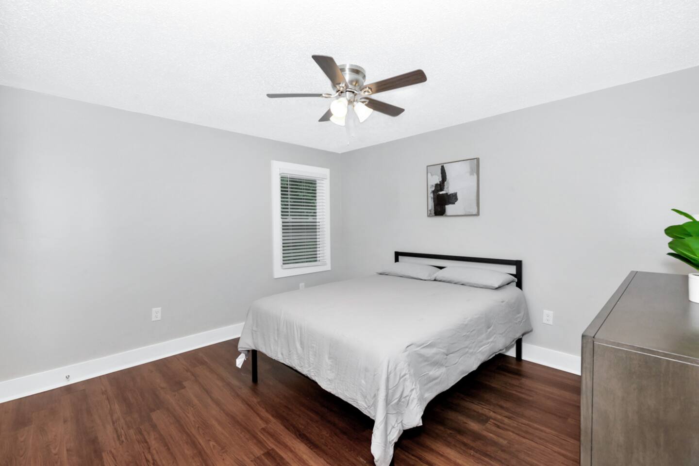 Comfortable 2BR Home + Office