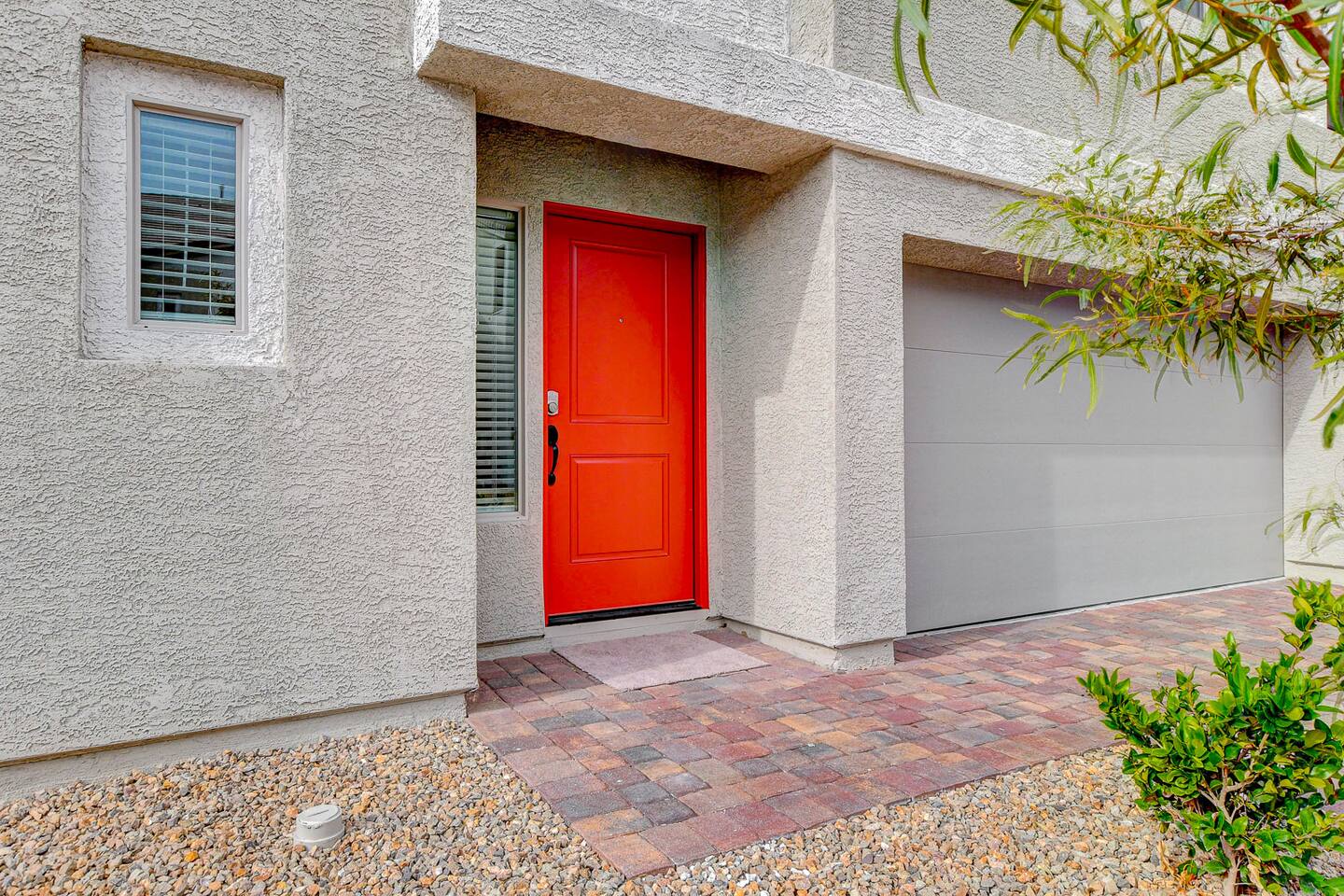 Elegant New Home 4 Br w 2 master