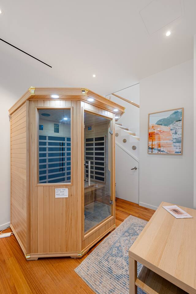 Private infrared sauna