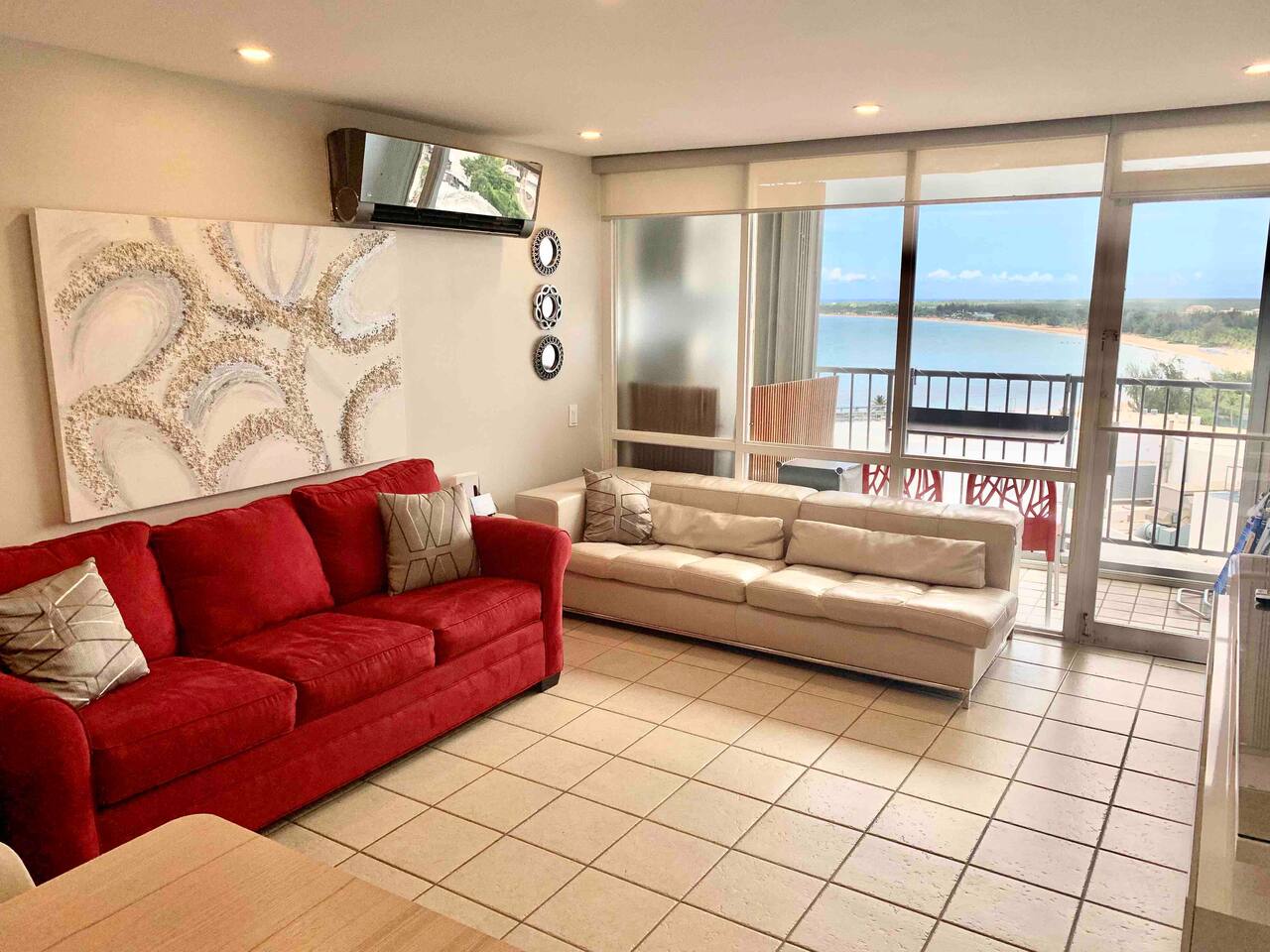Island Escape-Directly on Isla Verde Beach