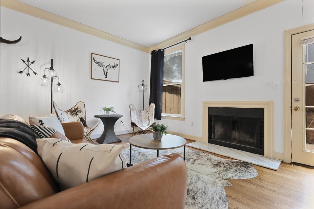 Boho Chic Condo! Parking!8 min ->Downtown!Vandy!