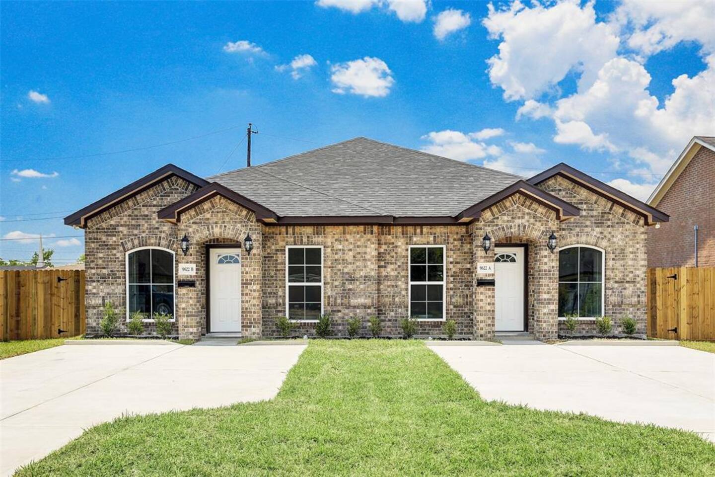 Duplex Near FIFA World Cup (NRG) & Med Center