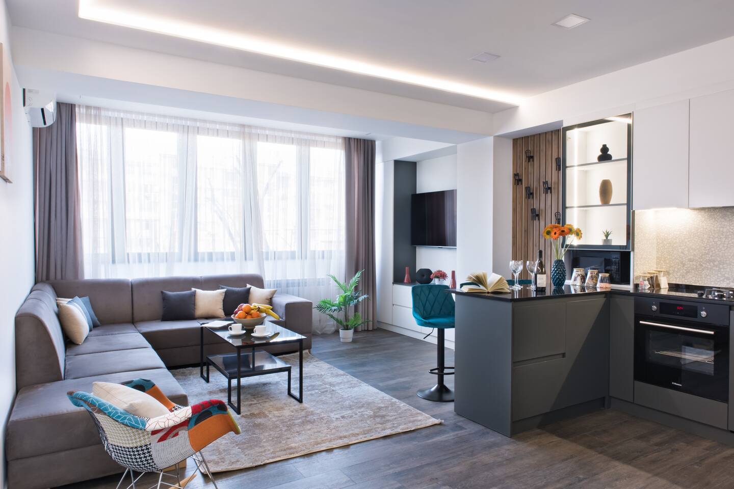 Gorgeous Stylish Interior Designed  W/ SelfCheckin