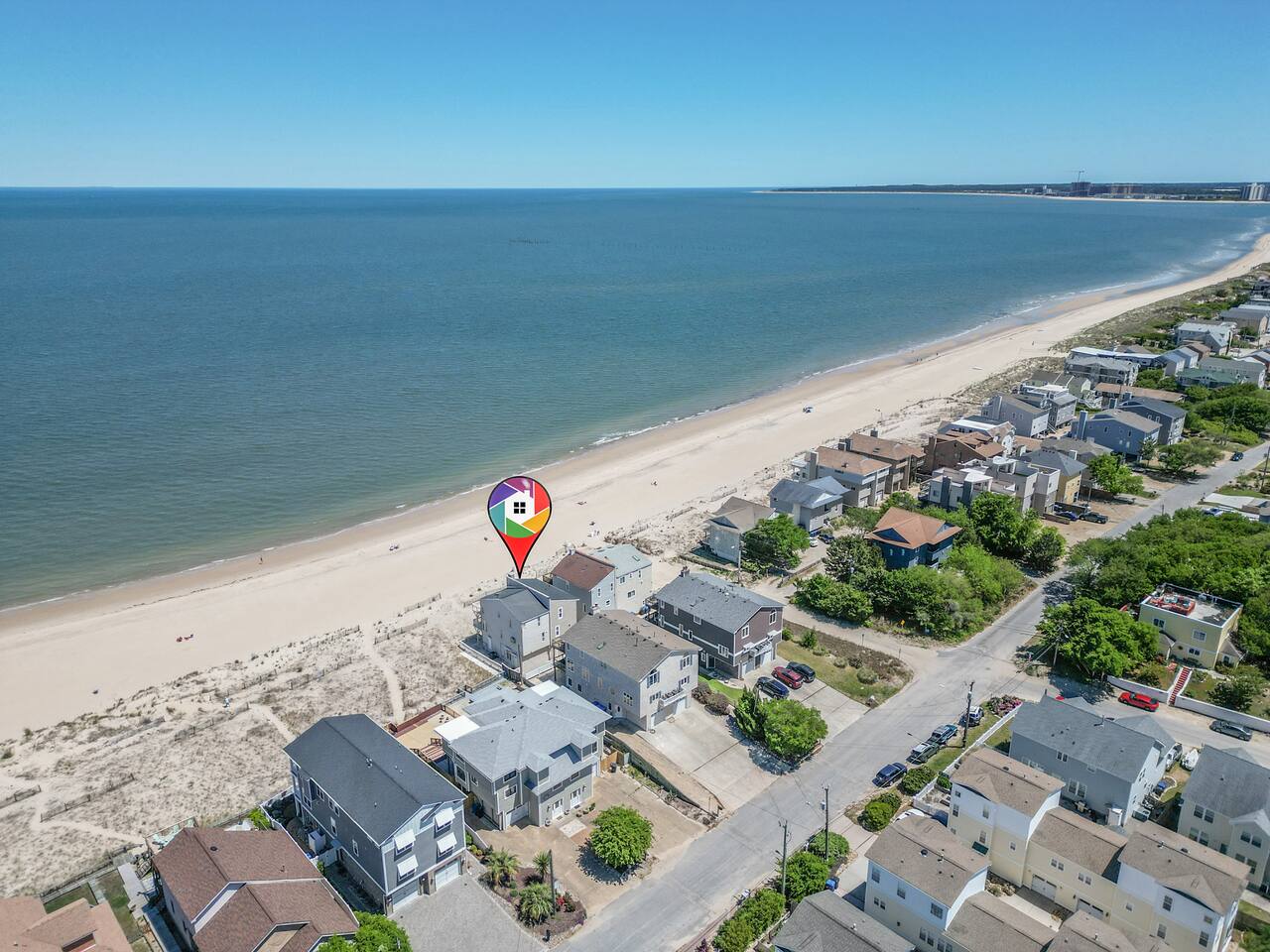 Beachfront! Incredible Views in Prime Chics Beach!