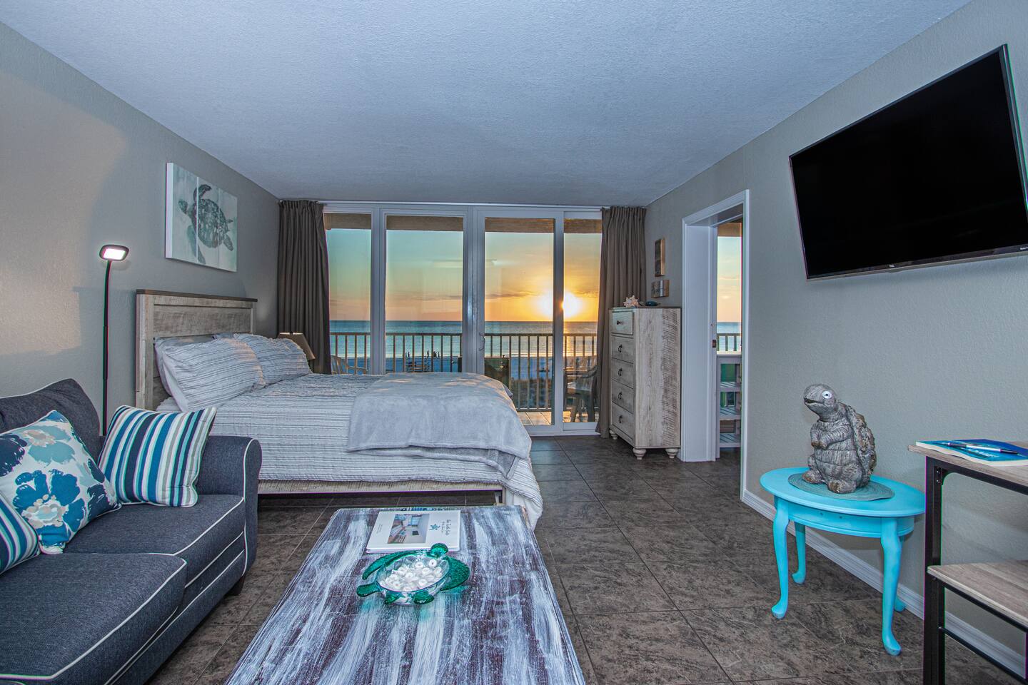 Waterfront Condo! Stunning Views! 2 bed baths