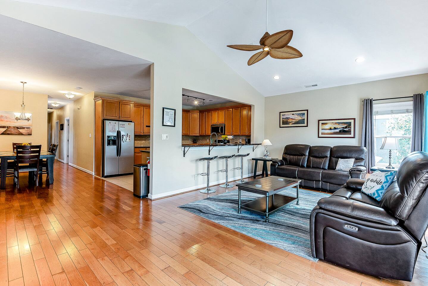 Walk to Beach! Large Fenced Yard, Dogs Welcome!