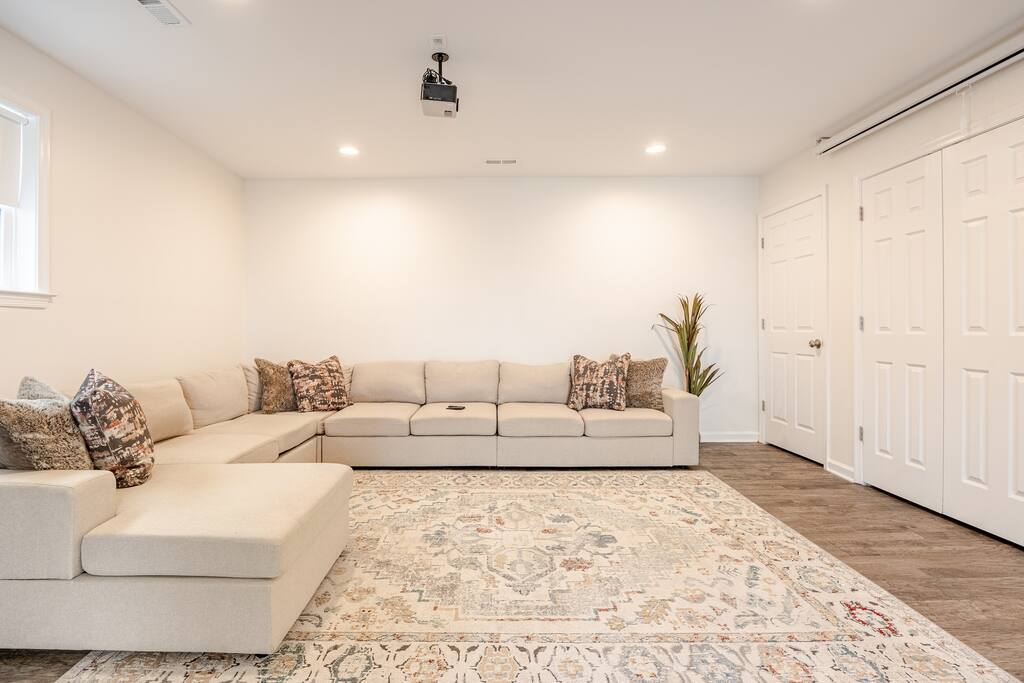 The Baldwin Flat - furnished for long-term stays