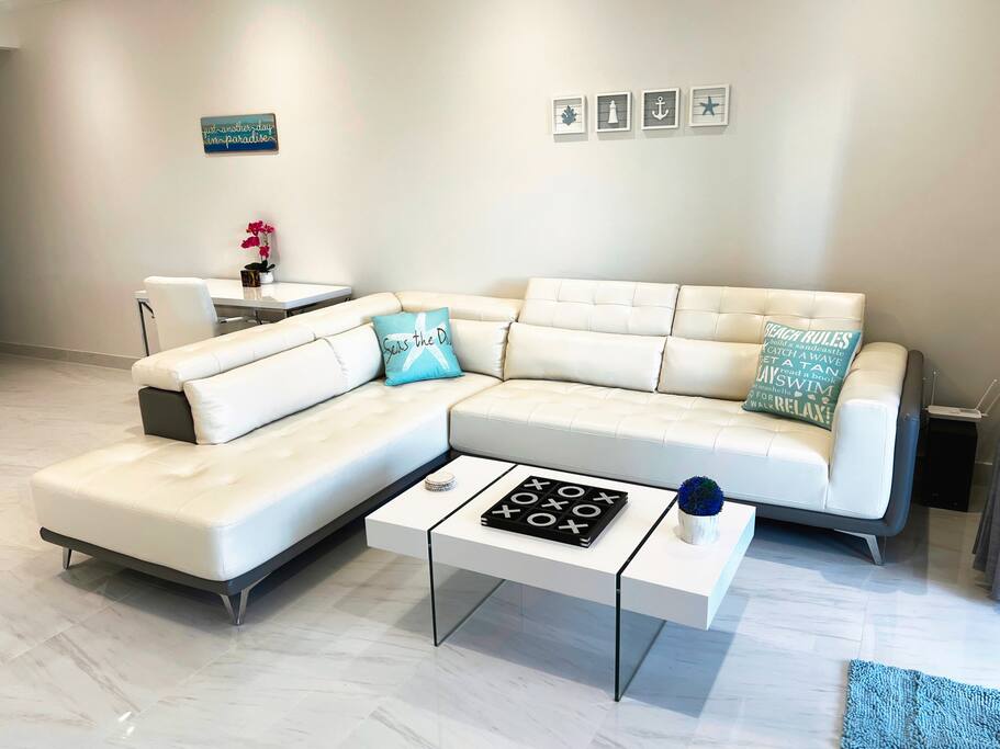 Luxury 1Bed Large ModernCondo, close to Grace Bay