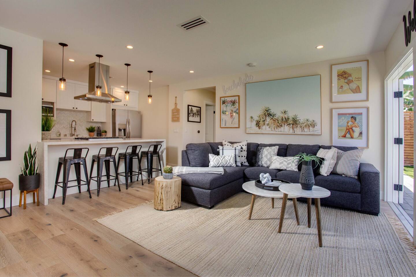 PB La Jolla Dream HOUSE Steps to Beach ❤️ Private