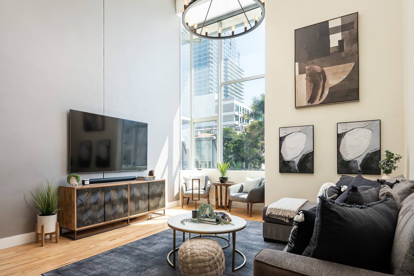 NEW Luxury 3BR HOUSE❤️of DT Walk Petco w/Garage AC